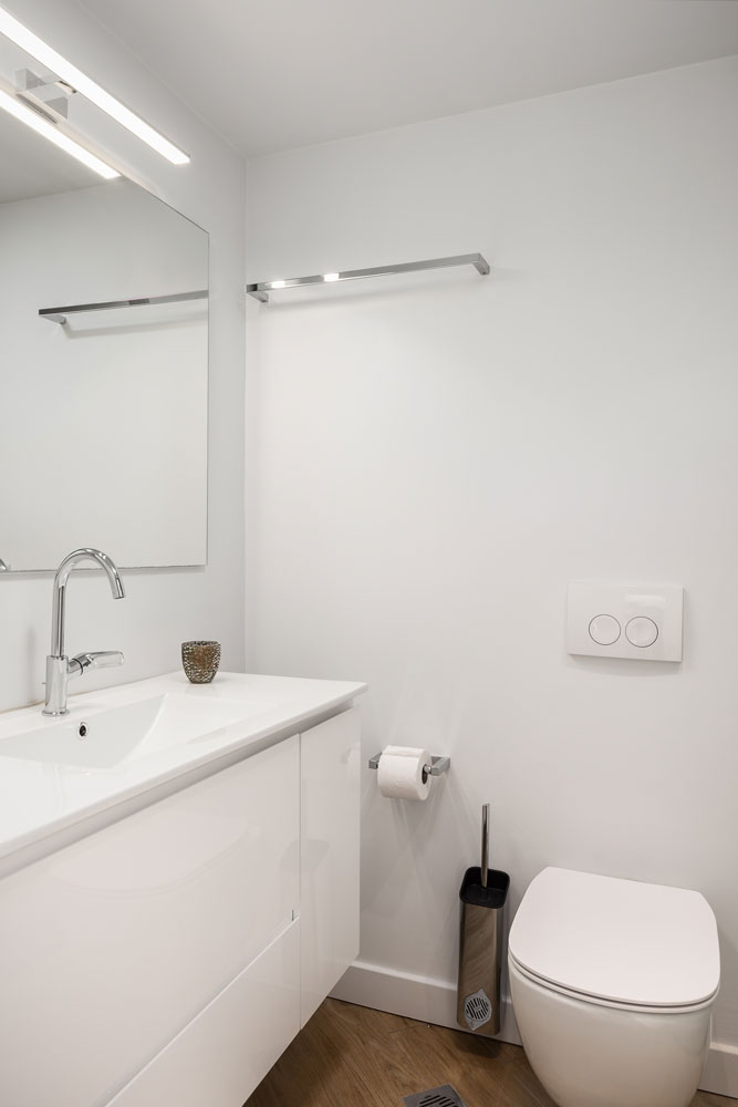 Omega villa corfu bathrooms 9076 Edit